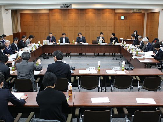 在宅医療推進へ、国民の役割明記のサムネイル画像