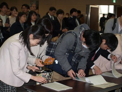 薬剤師国家試験、合格率は71.58％のサムネイル画像