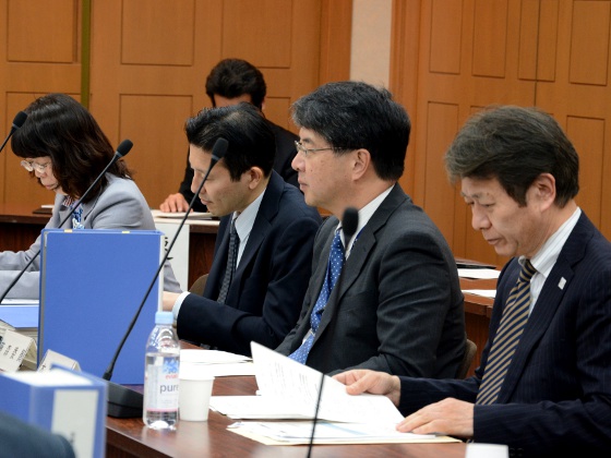 18年度改定に向けたスケジュール案を了承のサムネイル画像