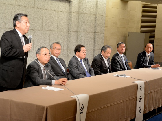 病院の組織改革の支援などに取り組むのサムネイル画像