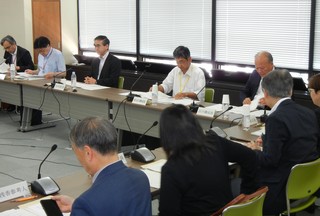 「高濃度乳房」の実態調査など実施へ