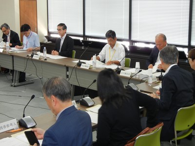 「高濃度乳房」の実態調査など実施へのサムネイル画像