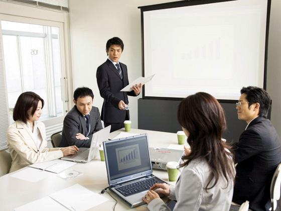 下を見るな！　3つのコツで視線のお悩み解消のサムネイル画像