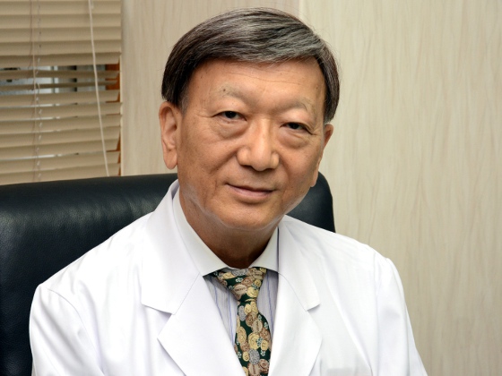 狙われた名門病院、前院長が語る働き方改革のサムネイル画像