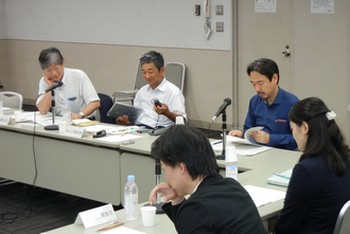 職域がん検診指針、検査項目や対象年齢など記載へ