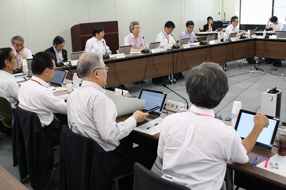 DPC病院、改定後の激変緩和を1年のみにのサムネイル画像