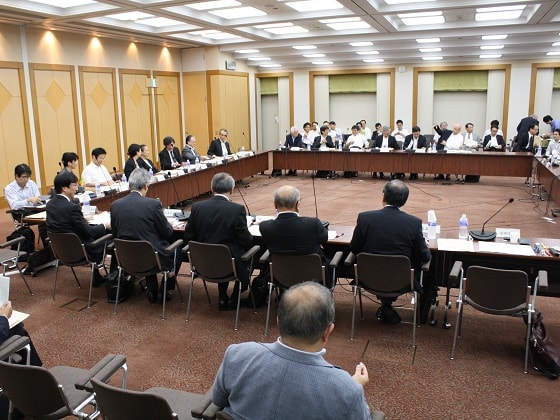 【中医協】診療報酬事務の効率化やレセプト情報活用を提案のサムネイル画像