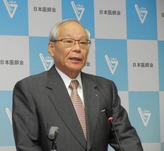 診療報酬本体の引き下げ、「無謀な判断」