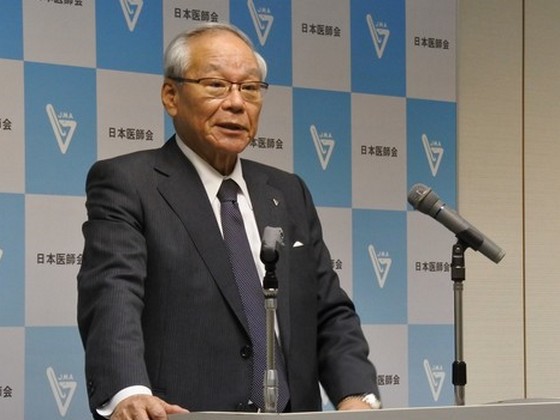 18年度診療報酬改定「少なくとも本体プラスに」のサムネイル画像