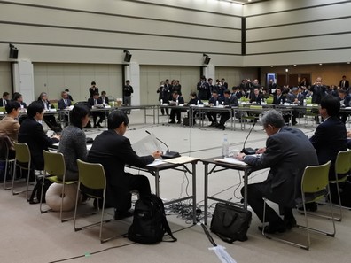 【中医協】リハ職員、非常勤複数で「常勤扱い」のサムネイル画像