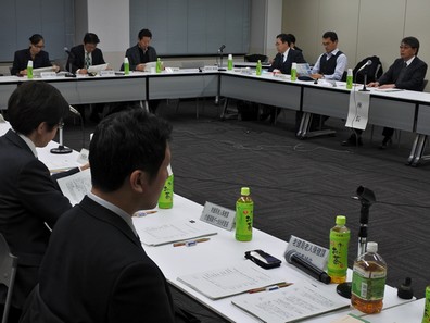 介護新データベース、18年度から情報収集へのサムネイル画像