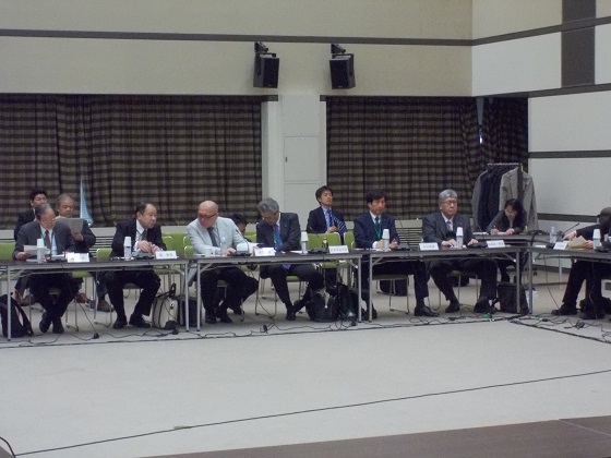 【中医協】診療・支払側が個別項目に意見のサムネイル画像