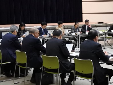 【中医協】18年度診療報酬改定を諮問、厚労相のサムネイル画像