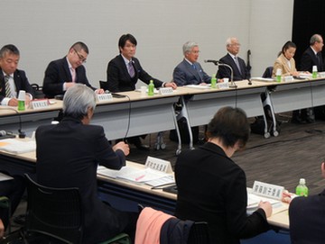 介護保険サービスの設備基準などの改正案を答申