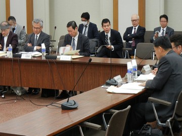 【中医協】緩和ケア病棟入院料、1と2に区分へ