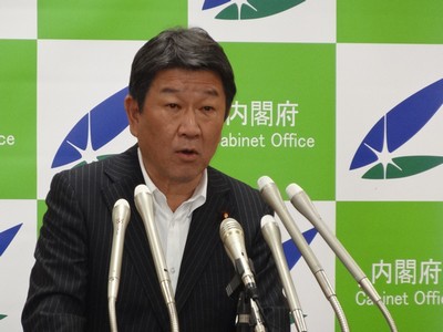 給付率自動調整などを「検討」、骨太方針2018原案