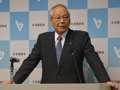 日医・横倉氏、地域別診療報酬などに改めて反対表明のサムネイル画像