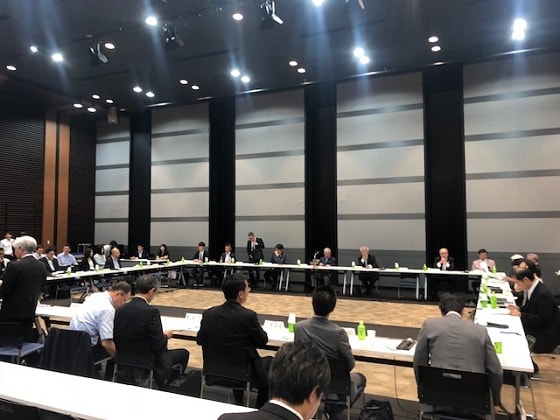 介護従事者処遇状況等調査の実施案を了承のサムネイル画像