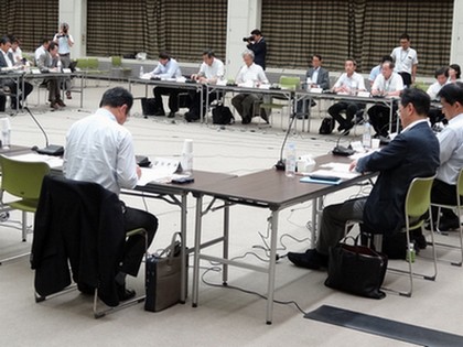 後期高齢者負担の見直し、「先送りせず結論を」