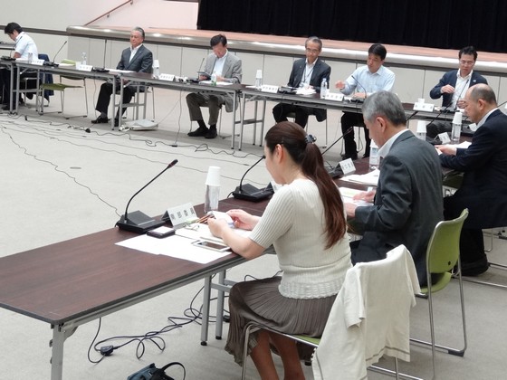 高齢者の保健事業と介護予防、一体的な実施で検討へのサムネイル画像