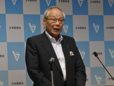 消費税の補填不足、日医会長「怒り」のサムネイル画像