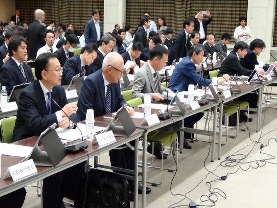 新薬の保険償還可否に使用しない、費用対効果評価のサムネイル画像