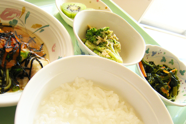 「働き方改革」で変わりゆく病院給食のサムネイル画像