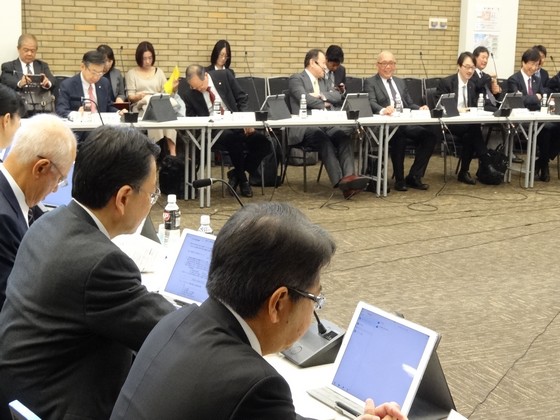 抗がん剤の増分費用1000万円まで拡大、中医協のサムネイル画像