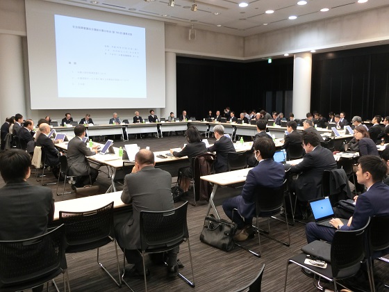 介護人材のさらなる処遇改善、厚労省案おおむね了承のサムネイル画像