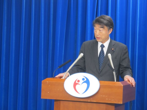 「妊婦加算」開始9カ月で凍結、根本厚労相が表明