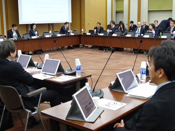 オンライン資格確認の導入で関連法改正案を今国会提出へのサムネイル画像