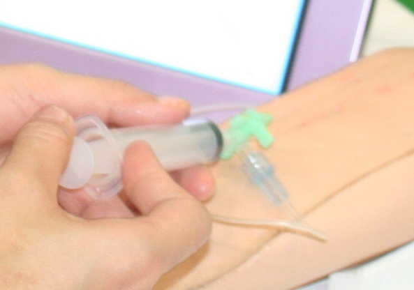 注射用鉄剤の適正な使用を呼び掛け、厚労省のサムネイル画像