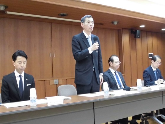 健保連、19年度に986億円赤字の見込みのサムネイル画像