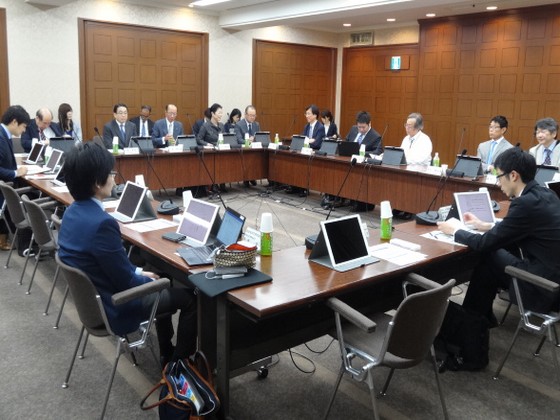 患者のそばに主治医がいるなら対面診療は不要のサムネイル画像