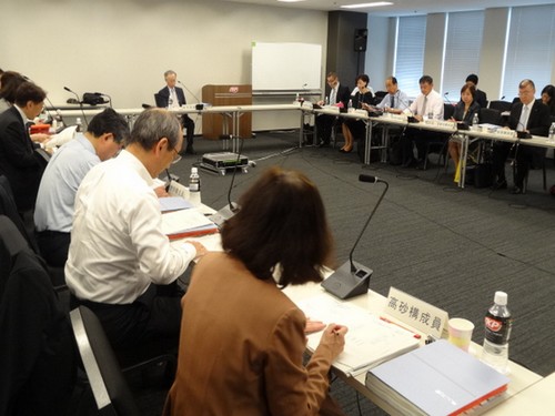 患者からのハラスメント、対応マニュアルの指針公表へ