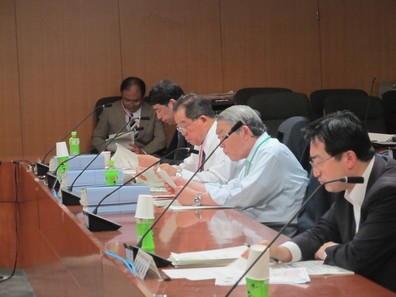 定量基準導入後、高度急性期と急性期が微減のサムネイル画像