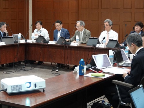 急性期入院料1、看護必要度の患者割合5ポイント増