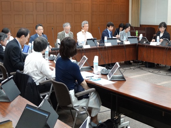 18年度改定後の看護職員の配置状況を分析、厚労省のサムネイル画像