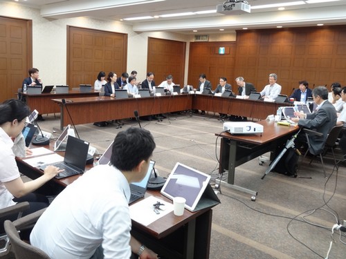 療養病棟入院料1・2の転換先、介護医療院などを検討のサムネイル画像