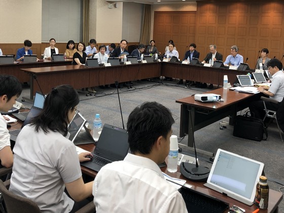 看護必要度I、基準（2）のみの患者割合は小規模病院で高い傾向のサムネイル画像