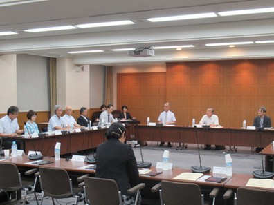 高齢者住宅の整備状況踏まえ介護サービス基盤整備をのサムネイル画像