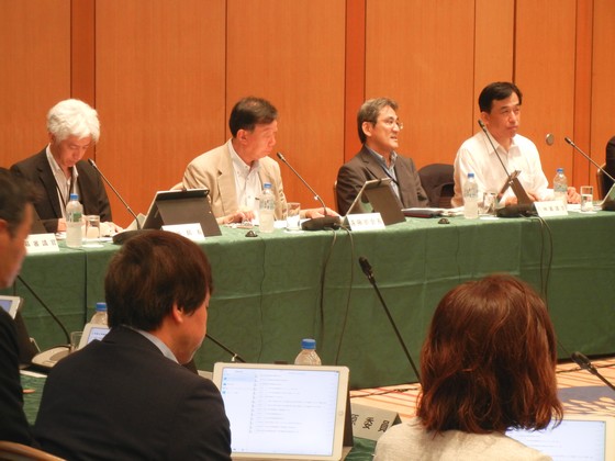 診療報酬改定の基本方針、働き方改革など4つの視点でのサムネイル画像