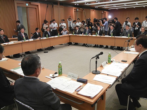 自治体病院の再編、「入職ためらい始めている」のサムネイル画像