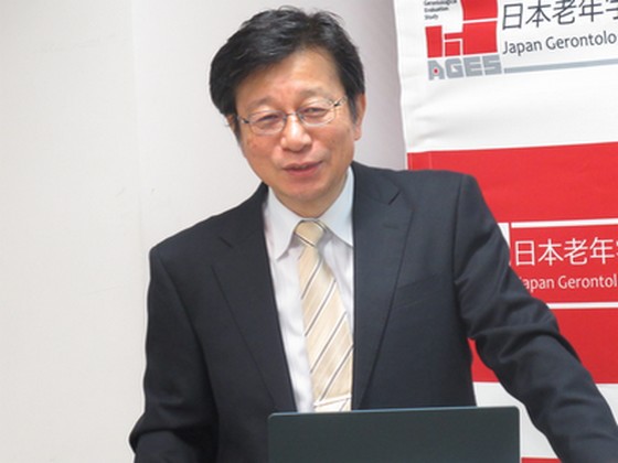 80歳以上の高齢者、腰痛あれば認知症リスクは半減