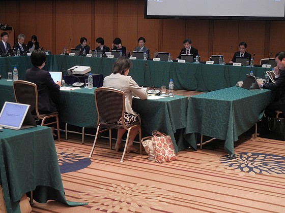 働き方改革、診療報酬による「後押し」で論点提示のサムネイル画像