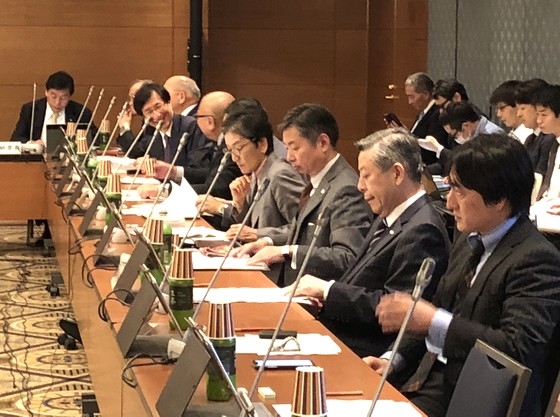 報酬改定の基本的視点、重点課題に働き方改革推進のサムネイル画像