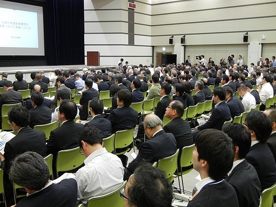 「再編統合」で民間データも公表へ、医政局課長が明示のサムネイル画像