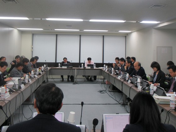 AI開発、障壁解消に向けた工程表作成へ