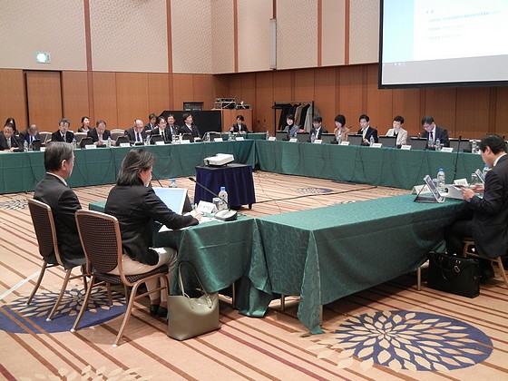 超急性期脳卒中加算、薬剤師などの配置基準を緩和へ