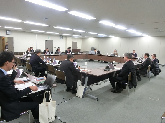 報告書案を大筋了承、社会福祉法人の事業展開等検討会のサムネイル画像